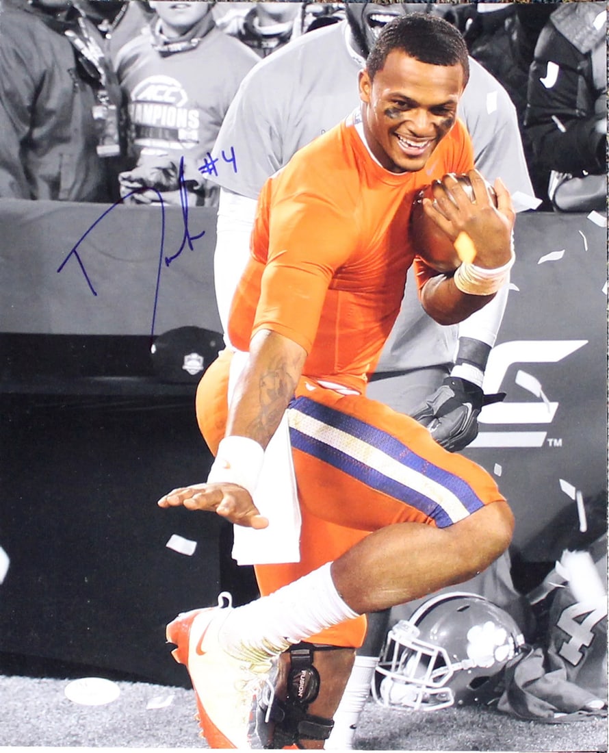 DeShaun Watson Autographed 11x14 Photo (JSA) (1 of 2)