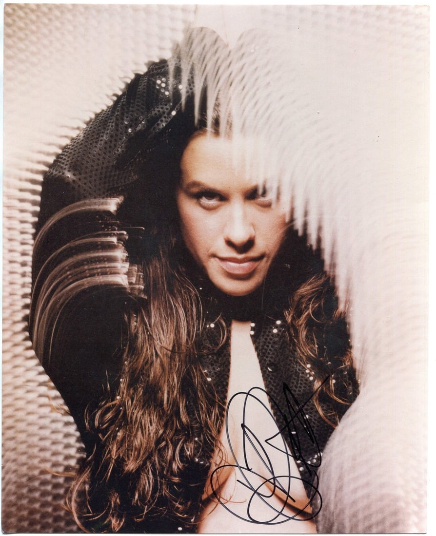 Alanis Morissette Autographed 8x10 Photo (1 of 1)