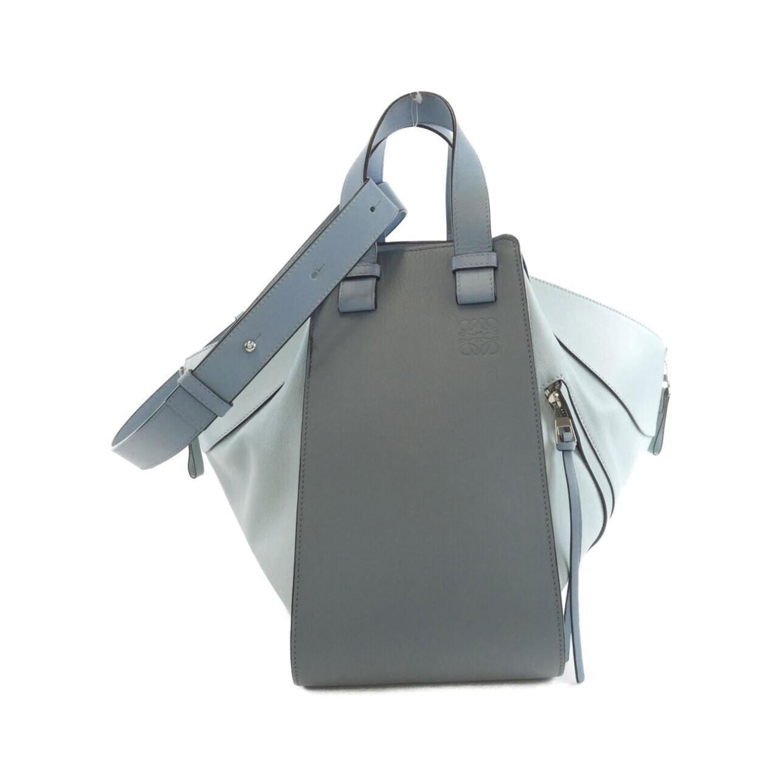 Leather Loewe Shoulder Bag: Leather Loewe Shoulder Bag The Loewe shoulder bag is made from calfskin leather in stone blue, measuring 31cm x 37cm x 35cm, and shows signs of acceptable wear, suitable for continued use. Item Specif