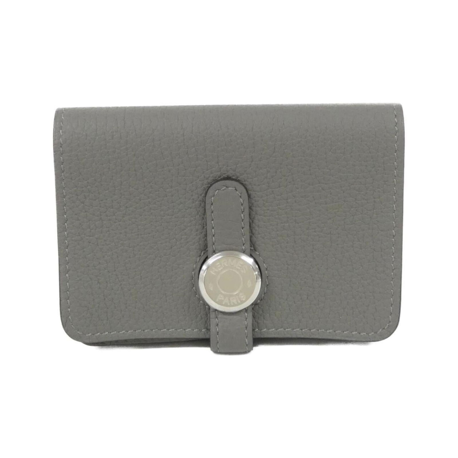 Case Hermes Card: Case Hermes Card Hermes Card Case in gray, suitable for both men and women, is in very good used condition with minor traces of usage. Item Specifics: Brand: Hermes Type: Card Case Gender: Men,Women C