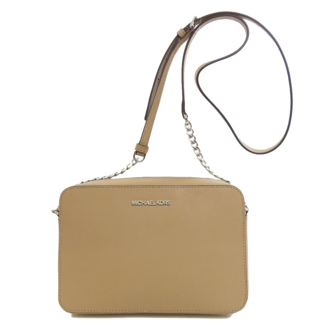 PVC Michael Kors ChainShoulder Shoulder Bag: PVC Michael Kors ChainShoulder Shoulder Bag Michael Kors PVC shoulder bag in beige, styled as a shoulder bag, made in China. Item Specifics: Brand: Michael Kors Style: Shoulder Bag Exterior Material: