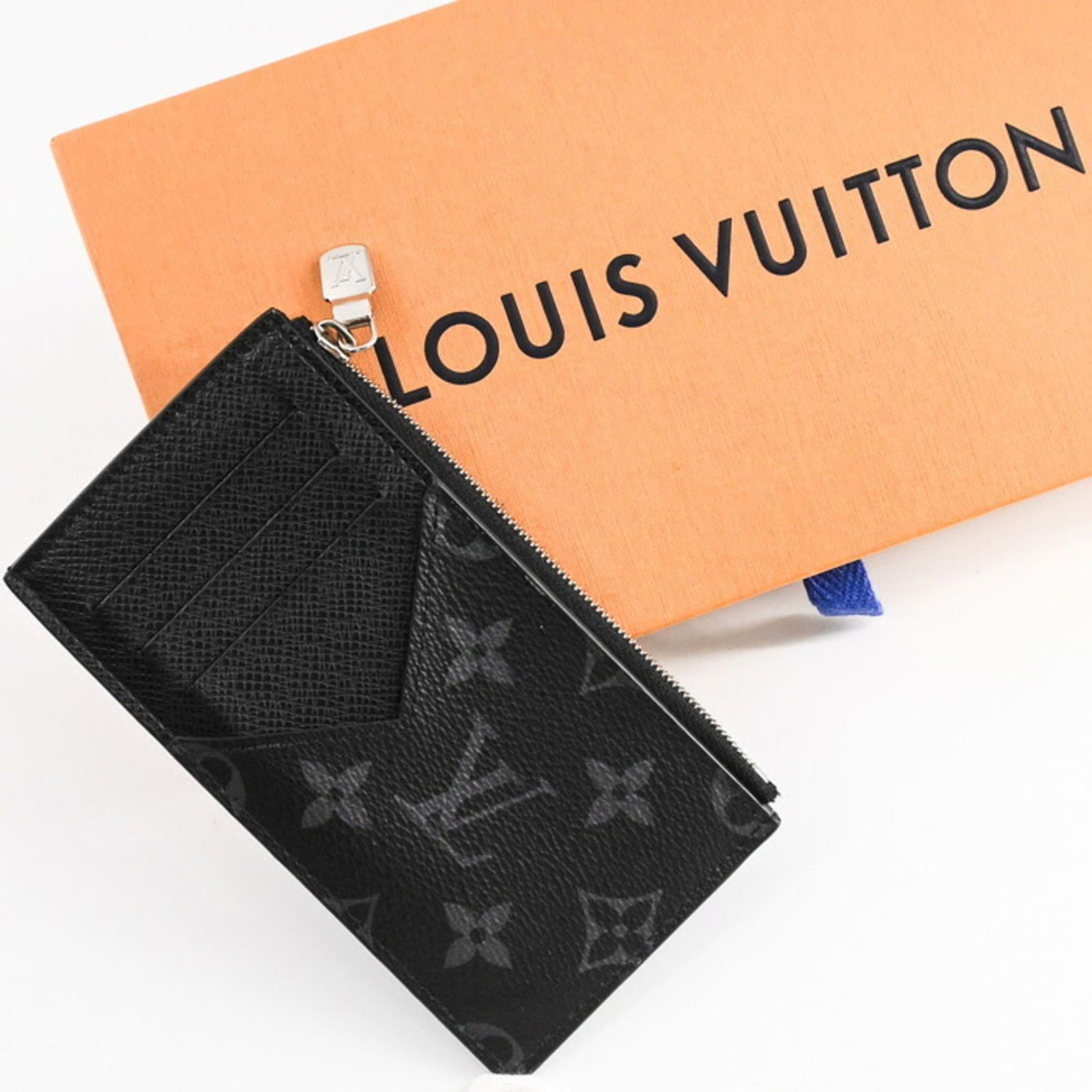 Louis Vuitton Taiga Leather Coin Purse/ Coin Case (1 of 9)