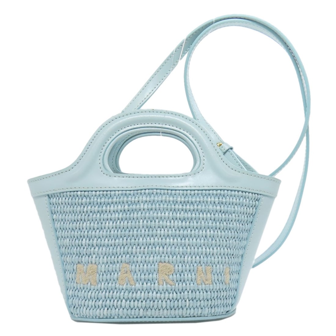 MARNI Raffia 2WAY Shoulder Basket Bag: MARNI Raffia 2WAY Shoulder Basket Bag MARNI 2WAY shoulder bag made from raffia, featuring a white and blue color combination, produced in Italy. Item Specifics: Brand: MARNI Style: Shoulder Bag Exteri
