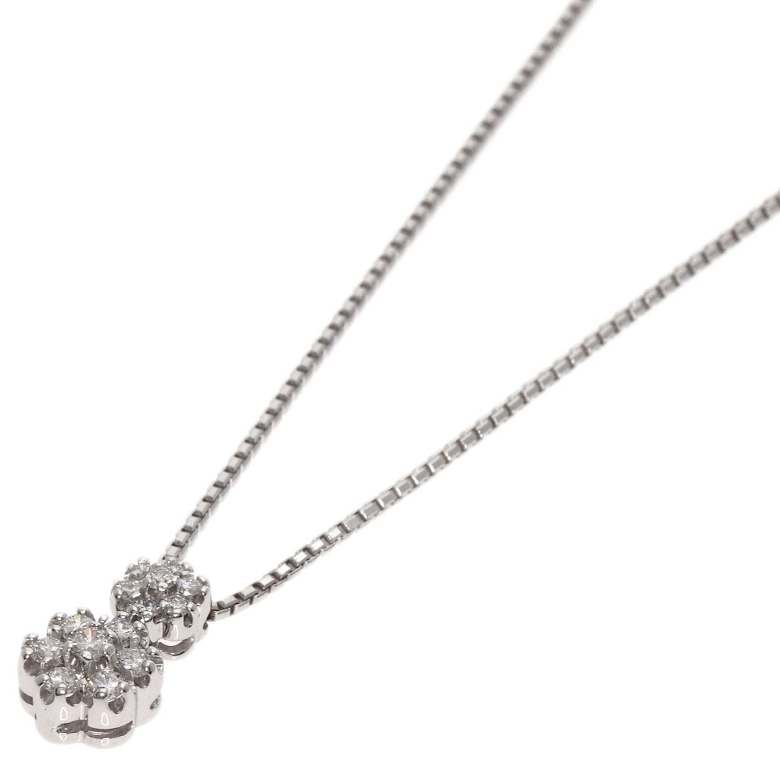 K18 White Gold Damiani Rosette Flower Diamond Necklace: K18 White Gold Damiani Rosette Flower Diamond Necklace Damiani necklace featuring a diamond design in K18 white gold, measuring 16.1 inches in length, crafted in Italy. Item Specifics: Brand: