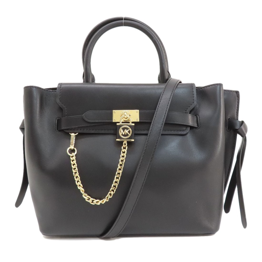 Michael Kors Leather 2WAY Tote Bag: Michael Kors Leather 2WAY Tote Bag Michael Kors black leather tote bag offers a sophisticated style with a durable exterior, designed as a versatile accessory for various occasions. Item Specifics: Br