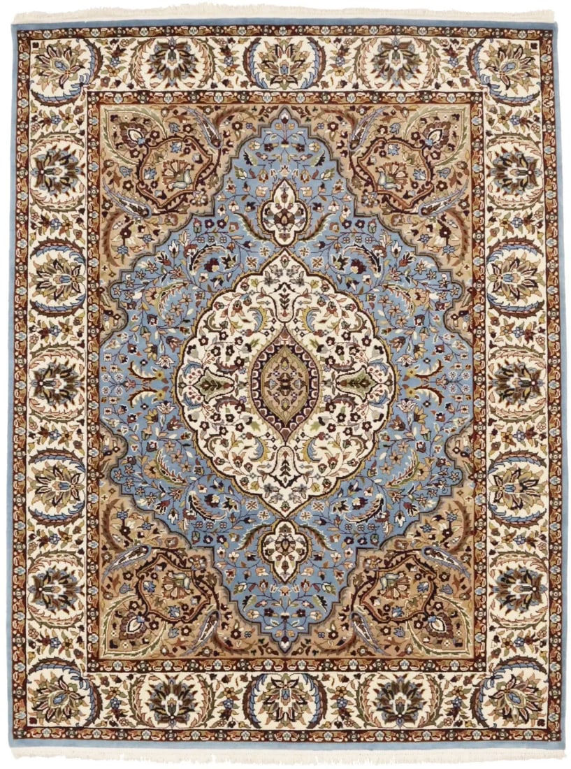 ft Vintage-Style Kirman Oriental Rug Floral Design Classic Wool Carpet 5'9X7'6: ft Vintage-Style Kirman Oriental Rug Floral Design Classic Wool Carpet 5'9X7'6 This vintage-style Kirman oriental rug features a floral design in blue, cream, khaki, and burgundy, handmade in India