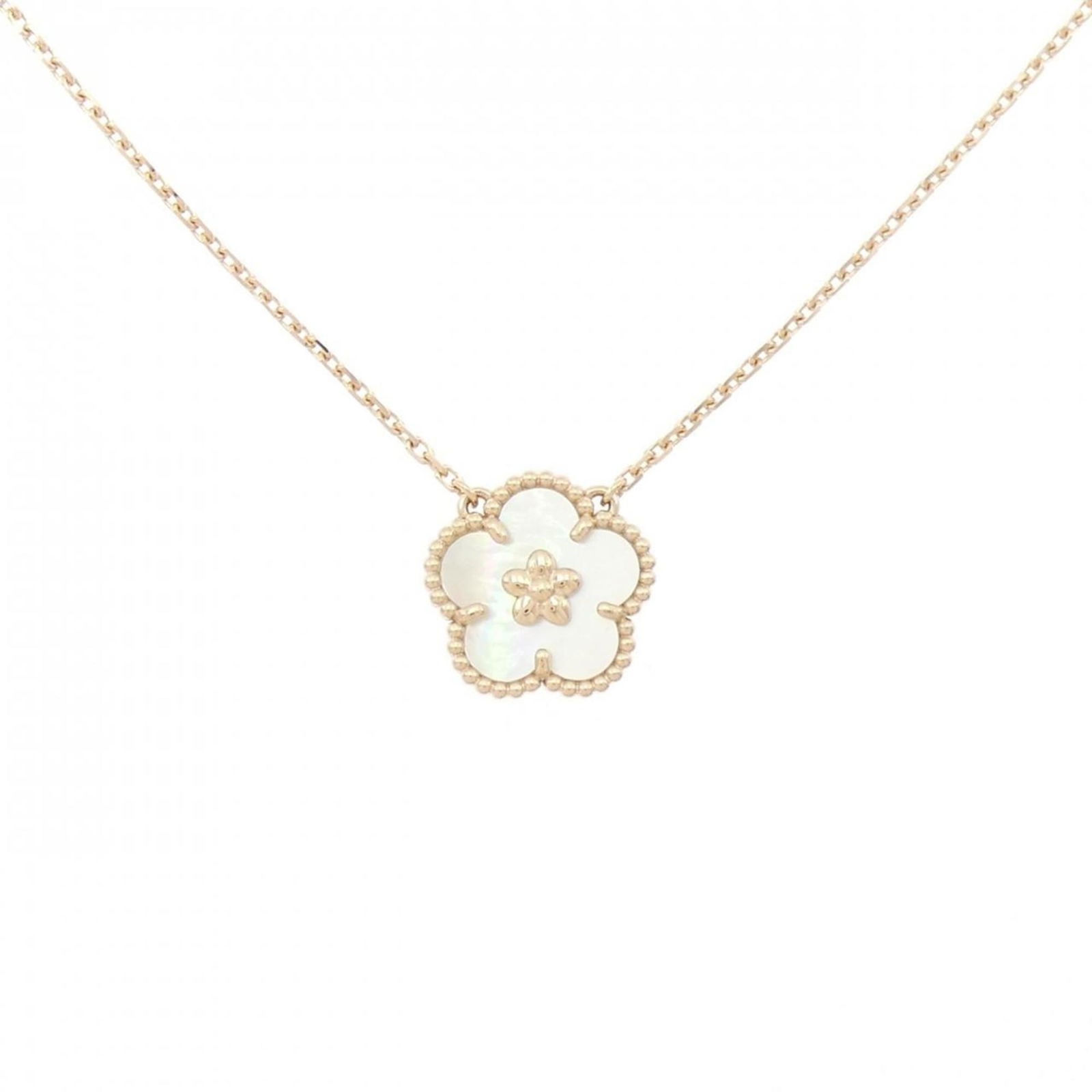 Van Cleef & Arpels 18K Pink Gold: Van Cleef & Arpels 18K Pink Gold Van Cleef & Arpels necklace made of 18K pink gold featuring a pendant with mother-of-pearl, neck circumference of 38 cm - 42 cm, and a pendant size of 13.6mm x 13.9mm