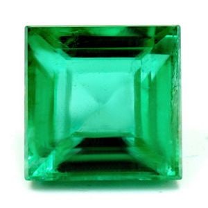 Loose Emerald Gemstone GIA Square 1.4ct Green SI: Loose Emerald Gemstone GIA Square 1.4ct Green SI Loose Emerald Gemstone GIA Square 1.4ct Green SI, faceted with medium green color and SI clarity, treated with oil and certified by GIA. Item