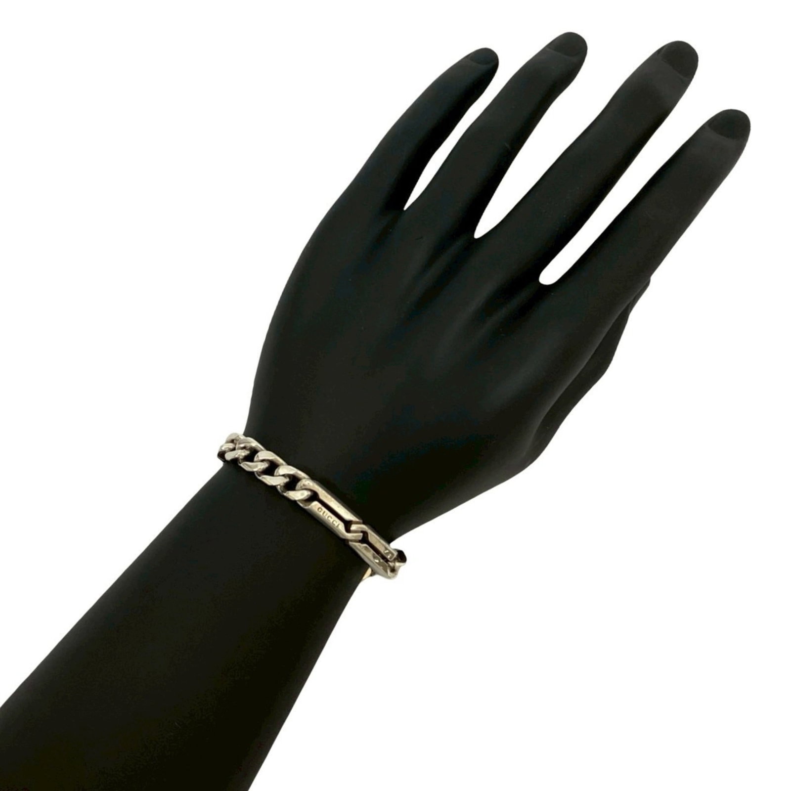 Silver 925 Gucci Charm Bracelet: Silver 925 Gucci Charm Bracelet This Gucci charm bracelet crafted from Silver 925, designed for women, is 18cm long and is in good used condition with traces of wear. Item Specifics: Brand: Gucci