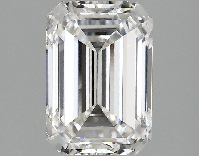 Loose Lab Diamond IGI Emerald 2.09ct E VVS2: Loose Lab Diamond IGI Emerald 2.09ct E VVS2 Loose lab-grown diamond weighing 2.09ct with color E and clarity VVS2, certified by IGI. It has excellent polish and symmetry, with measurements of 8.71L x