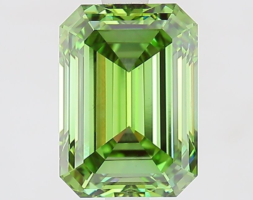 Loose Lab Diamond IGI Emerald 2.5ct Fancy Vivid Green VVS2: Loose Lab Diamond IGI Emerald 2.5ct Fancy Vivid Green VVS2 Loose lab diamond weighing 2.5ct, certified by IGI, featuring an emerald cut, fancy vivid green color, VVS2 clarity, and excellent polish