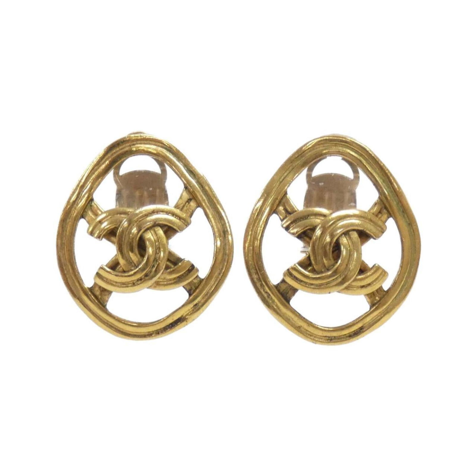 Earrings Chanel Clip: Earrings Chanel Clip Chanel clip earrings for women in gold, size 37.00mm x 31.00mm, used but in very good condition. Item Specifics: Brand: Chanel Type: Clip Earrings Gender: Women Color: Gold Size