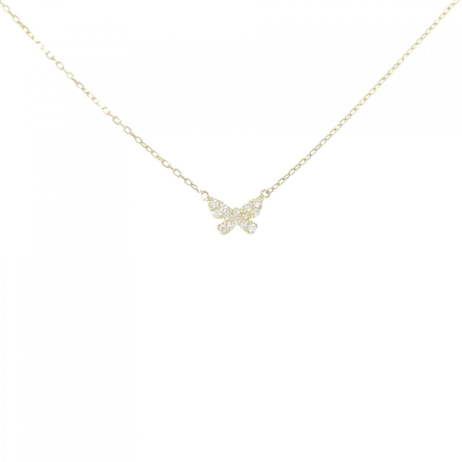 Ahkah Yellow Gold 18K: Ahkah Yellow Gold 18K Ahkah 18K yellow gold necklace designed for women with a diamond weighing 0.06 ct. The pendant measures 5mm x 7.5mm and has a neck circumference of 40 cm, in used (like new) cond