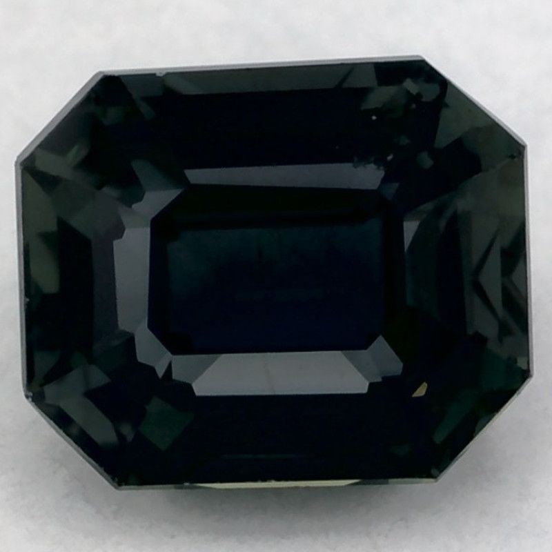 Octagonal 1.03ct Green SI Sapphire Gemstone (1 of 1)
