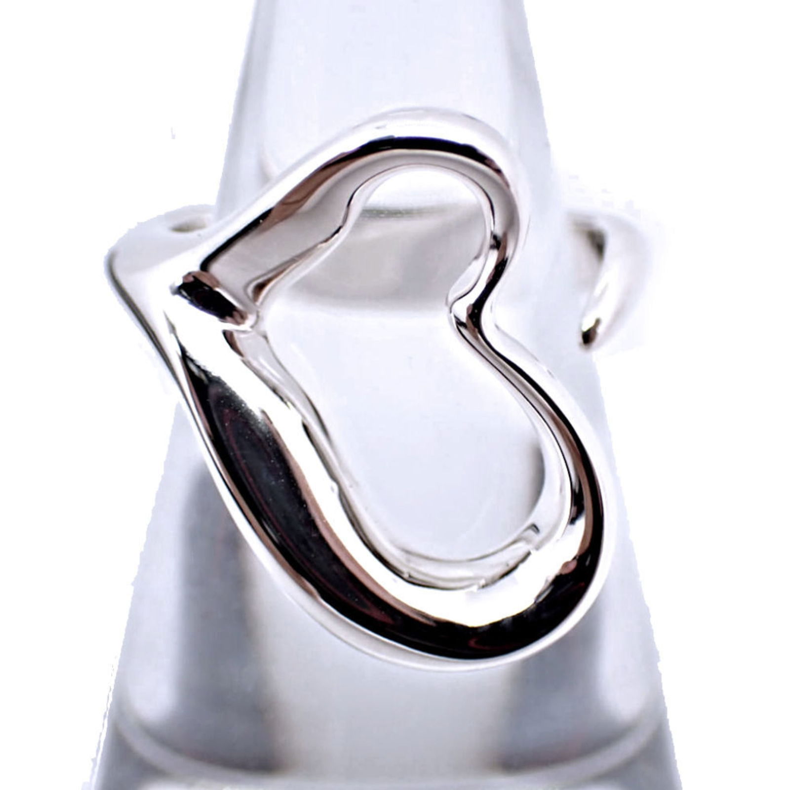 Sterling Silver 925 Tiffany Band Ring: Sterling Silver 925 Tiffany Band Ring Sterling silver 925 band ring by Tiffany, size 4.5 (US 48), in very good condition with minor signs of wear. Item Specifics: Brand: Tiffany Type: Band Ring