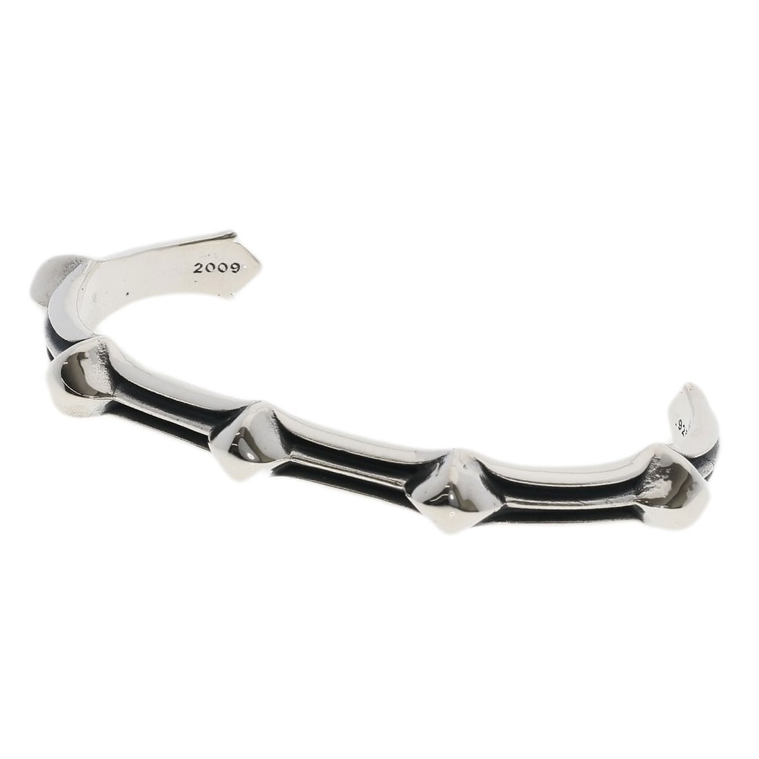 CHROME HEARTS WAXD Silver Punk Bangle Bracelet: CHROME HEARTS WAXD Silver Punk Bangle Bracelet The CHROME HEARTS WAXD Silver Punk Bangle Bracelet is crafted from silver and originates from Japan, designed without any stones. Item Specifics: Brand: