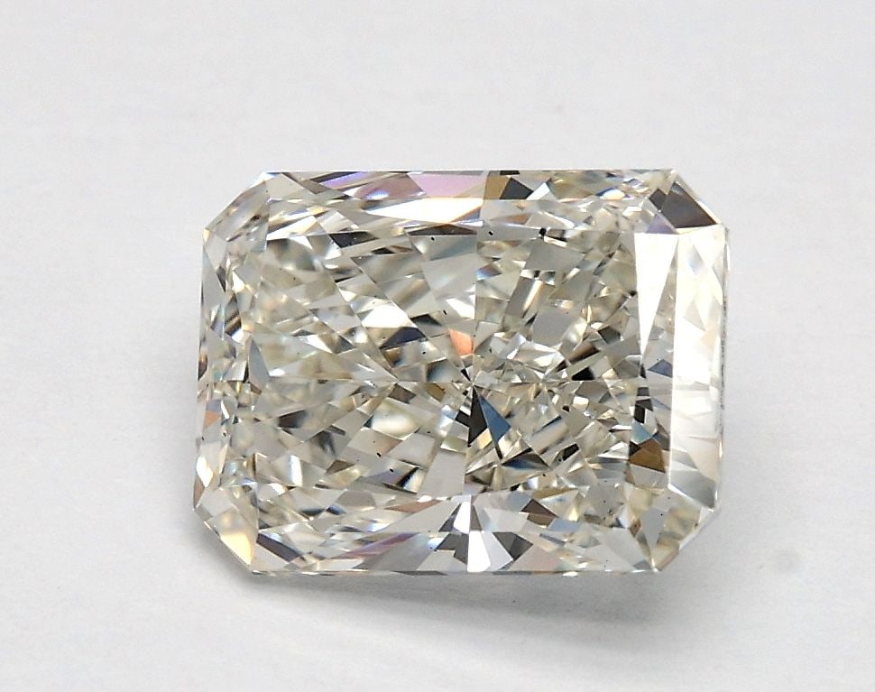 Loose Lab Diamond IGI Radiant 1.51ct H VS1: Loose Lab Diamond IGI Radiant 1.51ct H VS1 This loose lab-created diamond weighs 1.51ct, is H color with VS1 clarity, and has IGI certification. Its dimensions are 7.68mm x 5.82mm x 3.76mm. Item