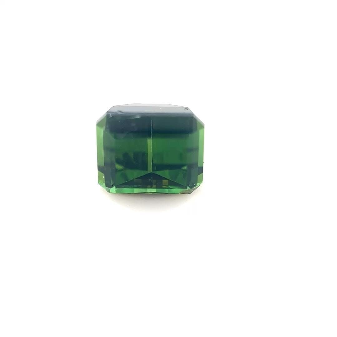 Loose Tourmaline Gemstone Emerald 2.55ct Green SI: Loose Tourmaline Gemstone Emerald 2.55ct Green SI Loose 2.55ct Green Tourmaline gemstone with SI clarity, faceted cut, fern green color shade, and dimensions of 7.9L x 6.4W. Item Specifics: Type: