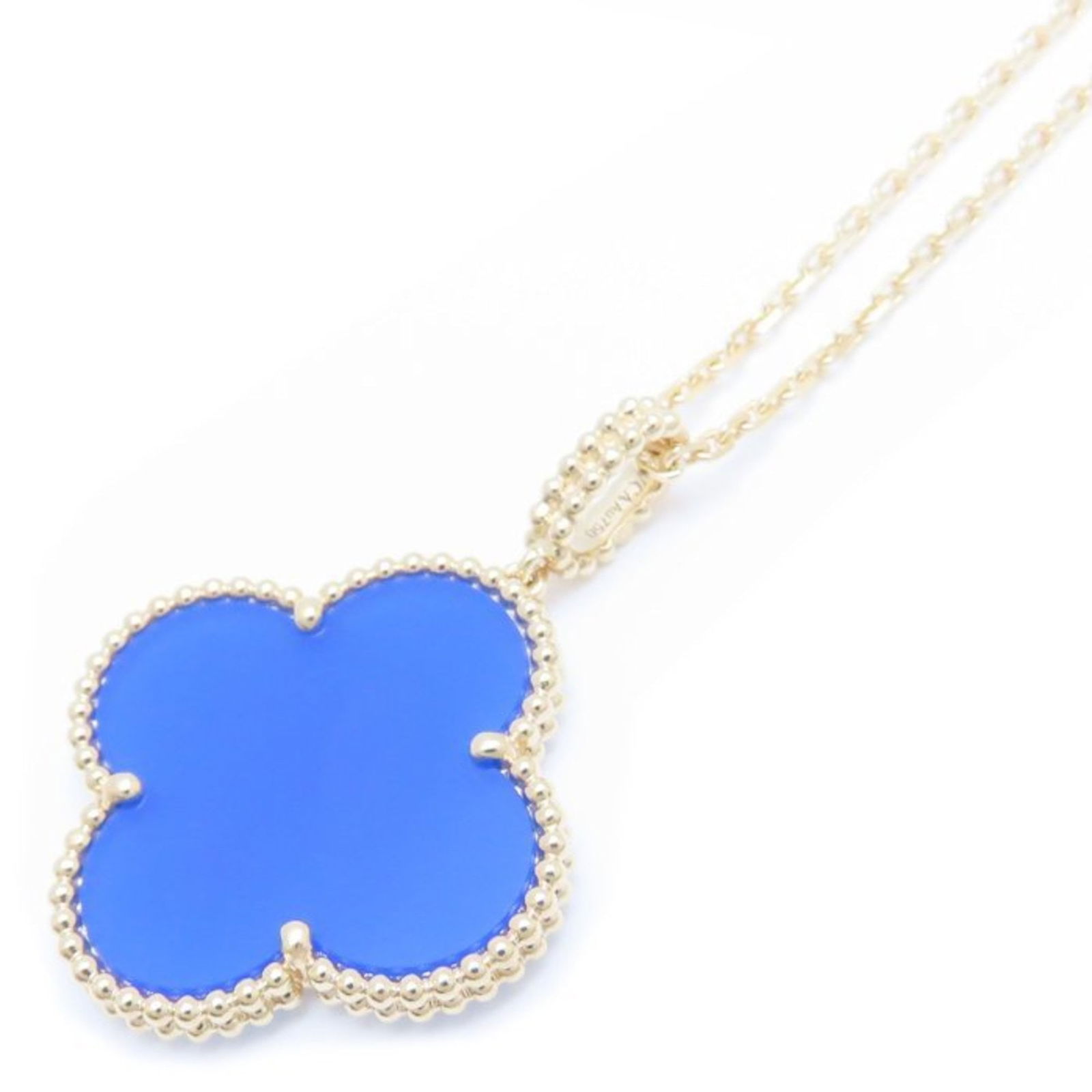 Van Cleef & Arpels 18K Yellow Gold: Van Cleef & Arpels 18K Yellow Gold This Van Cleef & Arpels necklace is made of 18K yellow gold, with a length adjustable between 74.5 cm to 90 cm, and is in like-new condition. Item Specifics: Brand: