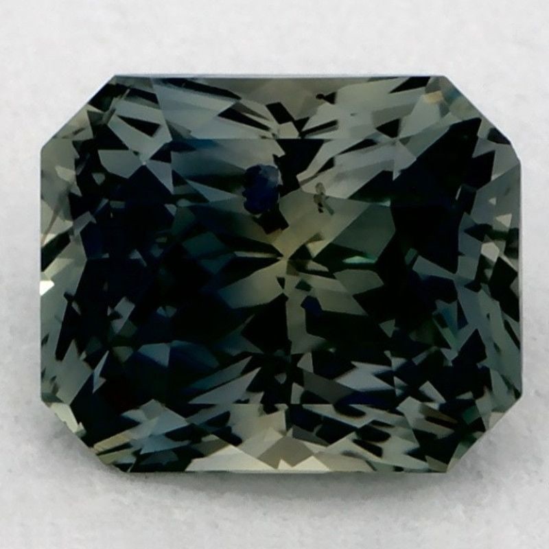 Loose Sapphire Gemstone Octagonal 1.07ct Green SI: Loose Sapphire Gemstone Octagonal 1.07ct Green SI Loose green sapphire gemstone weighing 1.07ct, faceted with SI clarity, heated treatment applied, measuring 6.05mm x 4.99mm. Item Specifics: Type: