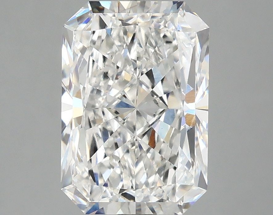 Loose Lab Diamond IGI Radiant 3.06ct E VS1: Loose Lab Diamond IGI Radiant 3.06ct E VS1 Loose lab-grown diamond with a carat weight of 3.06ct, color E, clarity VS1, and certified by IGI. Measurements: 10.34L x 7.06W x 4.82H. Item Specifics: