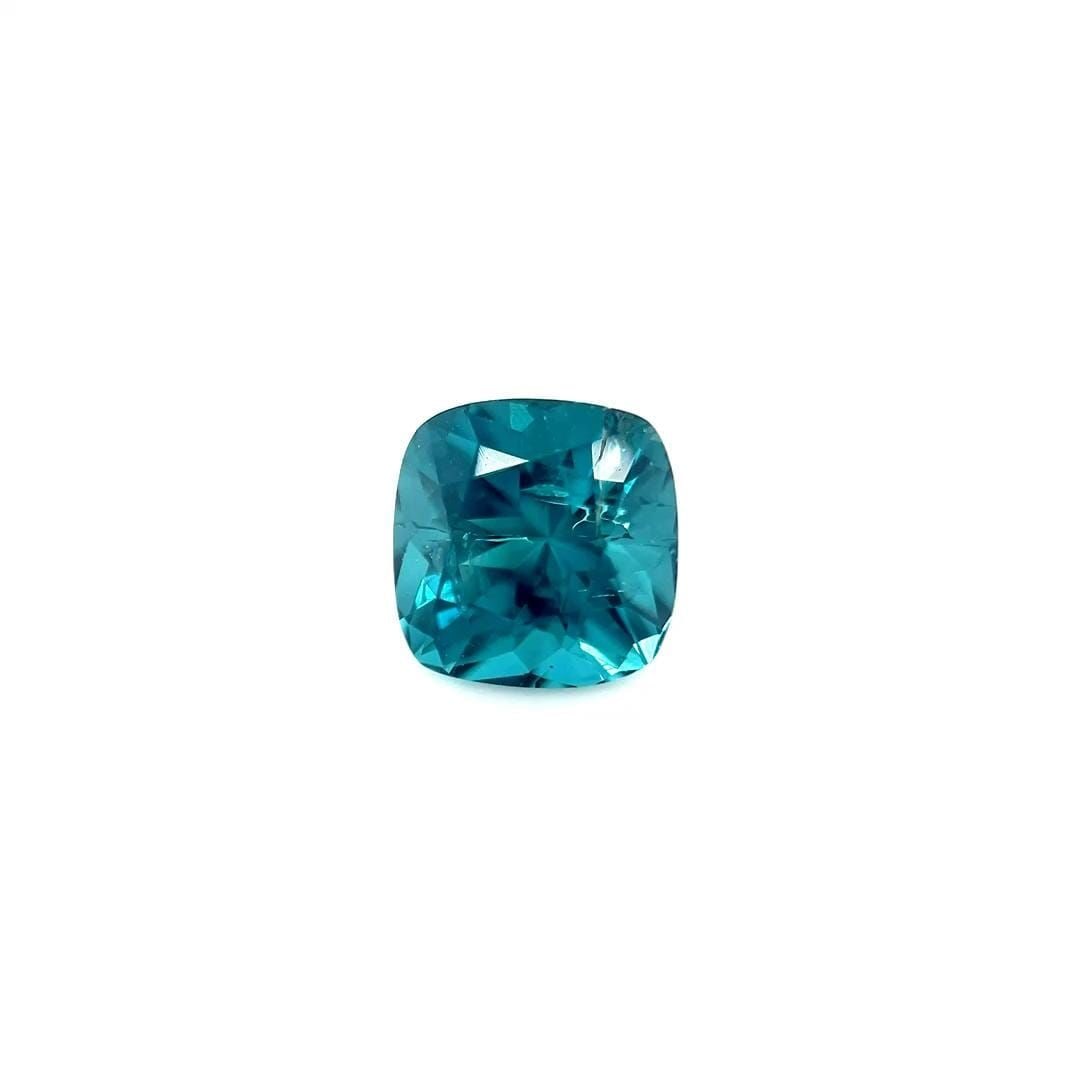 Loose Tourmaline Gemstone 2.3ct Blue SI: Loose Tourmaline Gemstone 2.3ct Blue SI Loose Blue Tourmaline Gemstone weighing 2.3ct, faceted with SI clarity and no treatment, measures 7.7L x 7.7W. Item Specifics: Type: Tourmaline Carat: 2.3