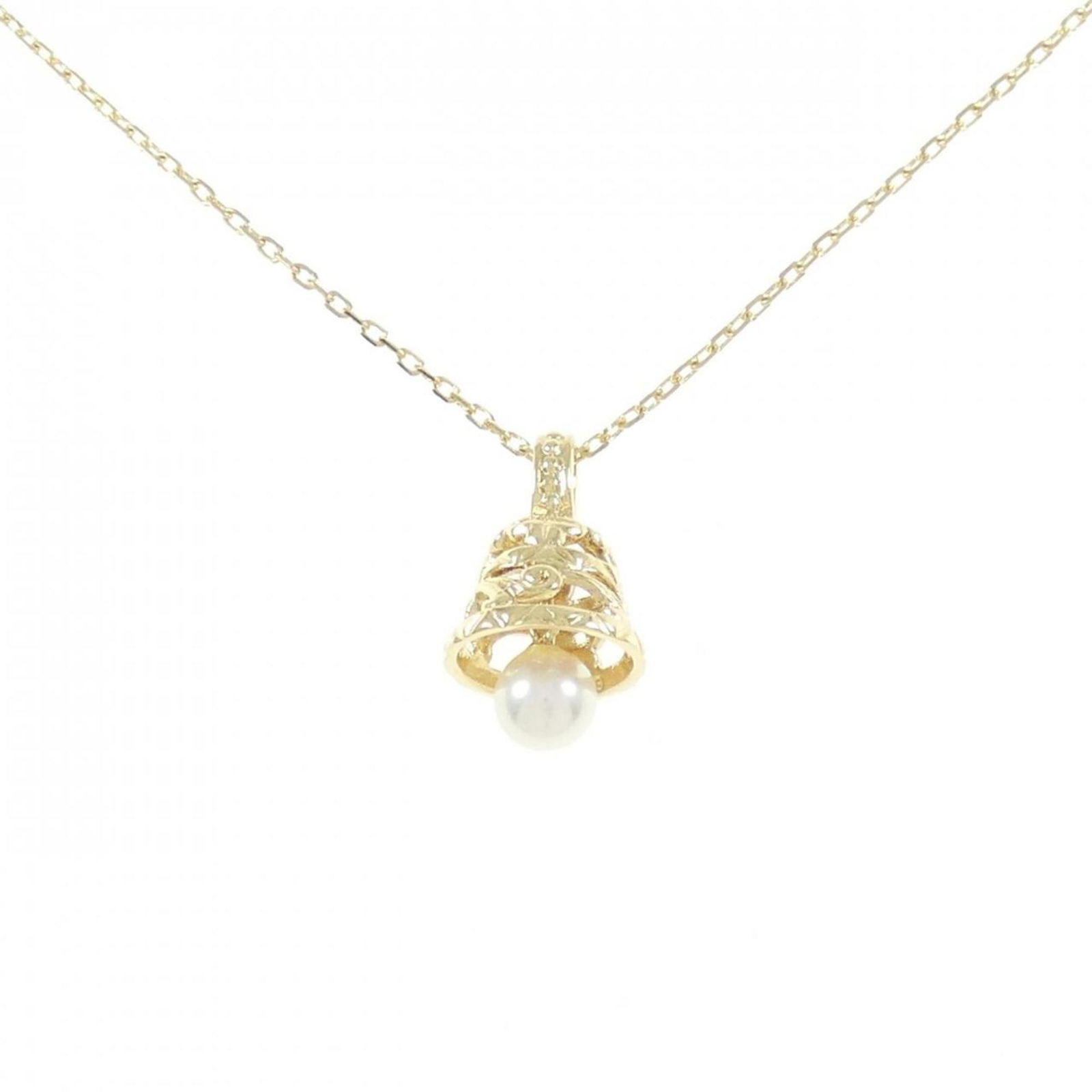 Mikimoto 18K Yellow Gold: Mikimoto 18K Yellow Gold The Mikimoto necklace is made of 18K yellow gold, featuring a pendant size of 17.3mm x 10.2mm and a neck circumference of 40 cm (15.74 inches), previously owned in very good