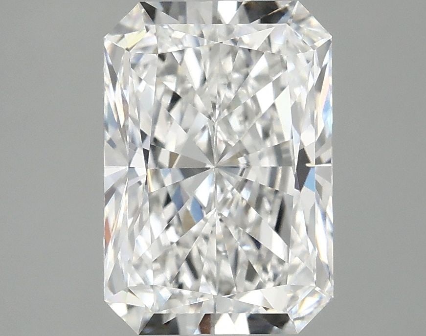 Loose Lab Diamond IGI Radiant 3.02ct D VVS2: Loose Lab Diamond IGI Radiant 3.02ct D VVS2 Loose lab-grown diamond, 3.02ct, radiant cut, color D, clarity VVS2, certified by IGI, measures 10.23 x 7.05 x 4.82 mm, with excellent polish and symmetry.