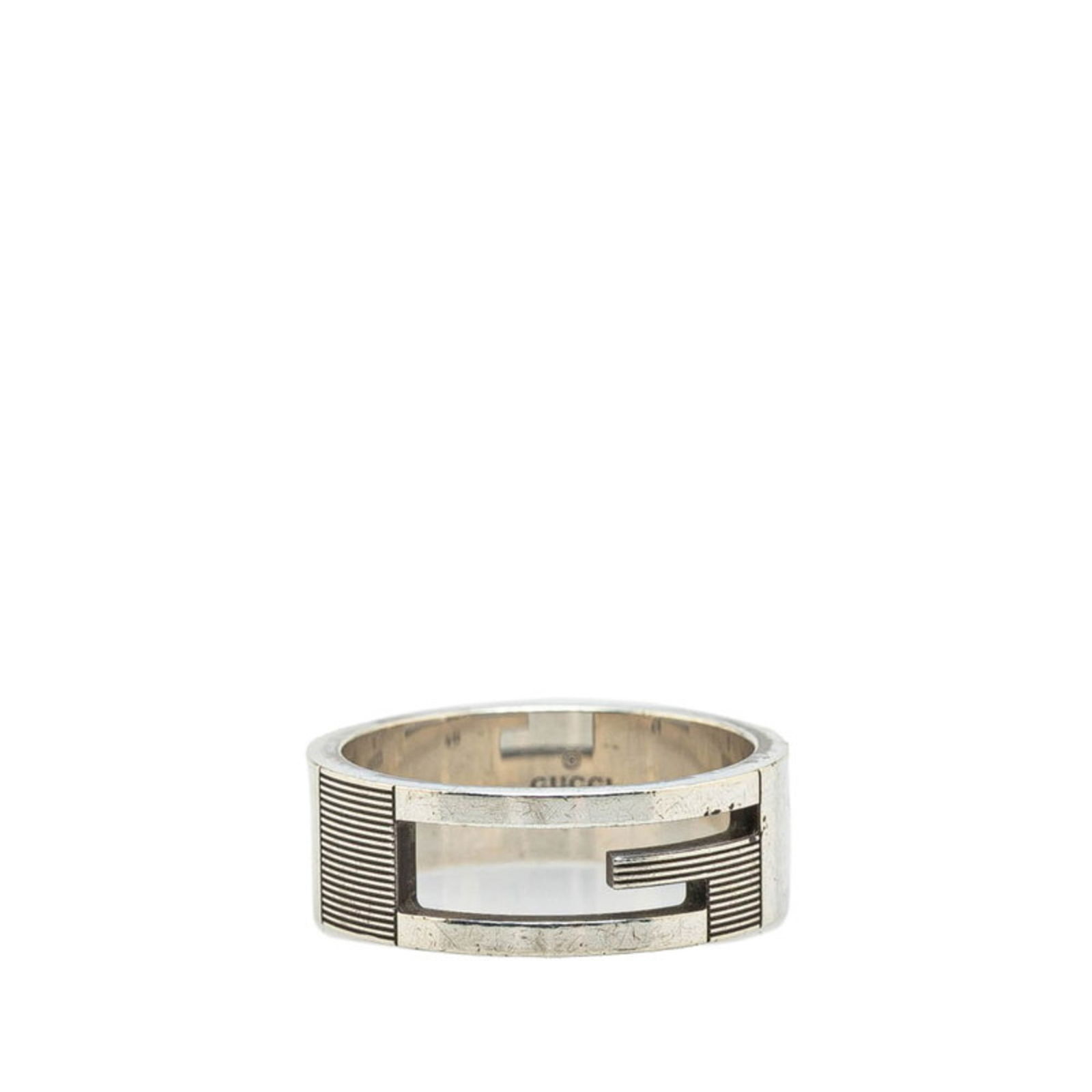 Silver 925 Gucci Band Ring: Silver 925 Gucci Band Ring This Gucci band ring, made of Silver 925, is a men's size 11 and is in good used condition with visible traces of usage and scratches. Item Specifics: Brand: Gucci Type: