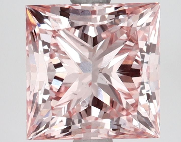 Loose Lab Diamond 2.66ct Fancy Intense Pink VS2 - IGI Princess: Loose Lab Diamond 2.66ct Fancy Intense Pink VS2 - IGI Princess Loose peach sapphire gemstone weighing 1.07ct, cut in a faceted style with SI clarity. It is heated and measures 6.08L x 5.5W mm. Item Sp