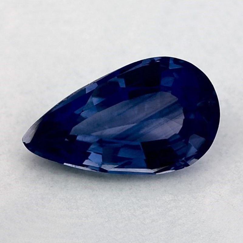 Loose Blue EC 1.73ct Pear Sapphire Gemstone: Loose Blue EC 1.73ct Pear Sapphire Gemstone This loose lab-grown diamond weighs 4.26 carats, is oval cut, fancy vivid pink in color, has an SI2 clarity grade, good polish, and is certified by IGI. 
