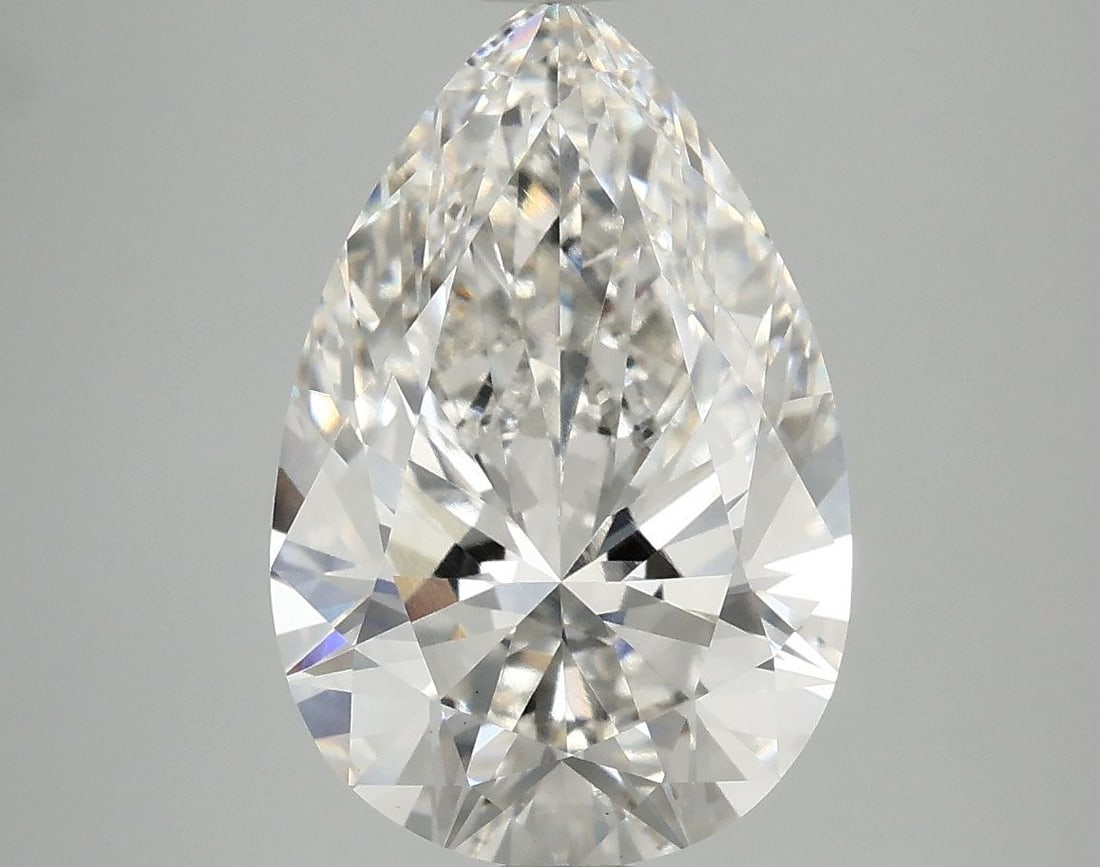 Loose Lab Diamond IGI Pear 4.05ct G VS1: Loose Lab Diamond IGI Pear 4.05ct G VS1 Loose lab-created diamond weighing 4.05ct in a pear cut, G color, VS1 clarity, with excellent polish and symmetry, measuring 13.76L x 9.11W x 5.56H, certified b