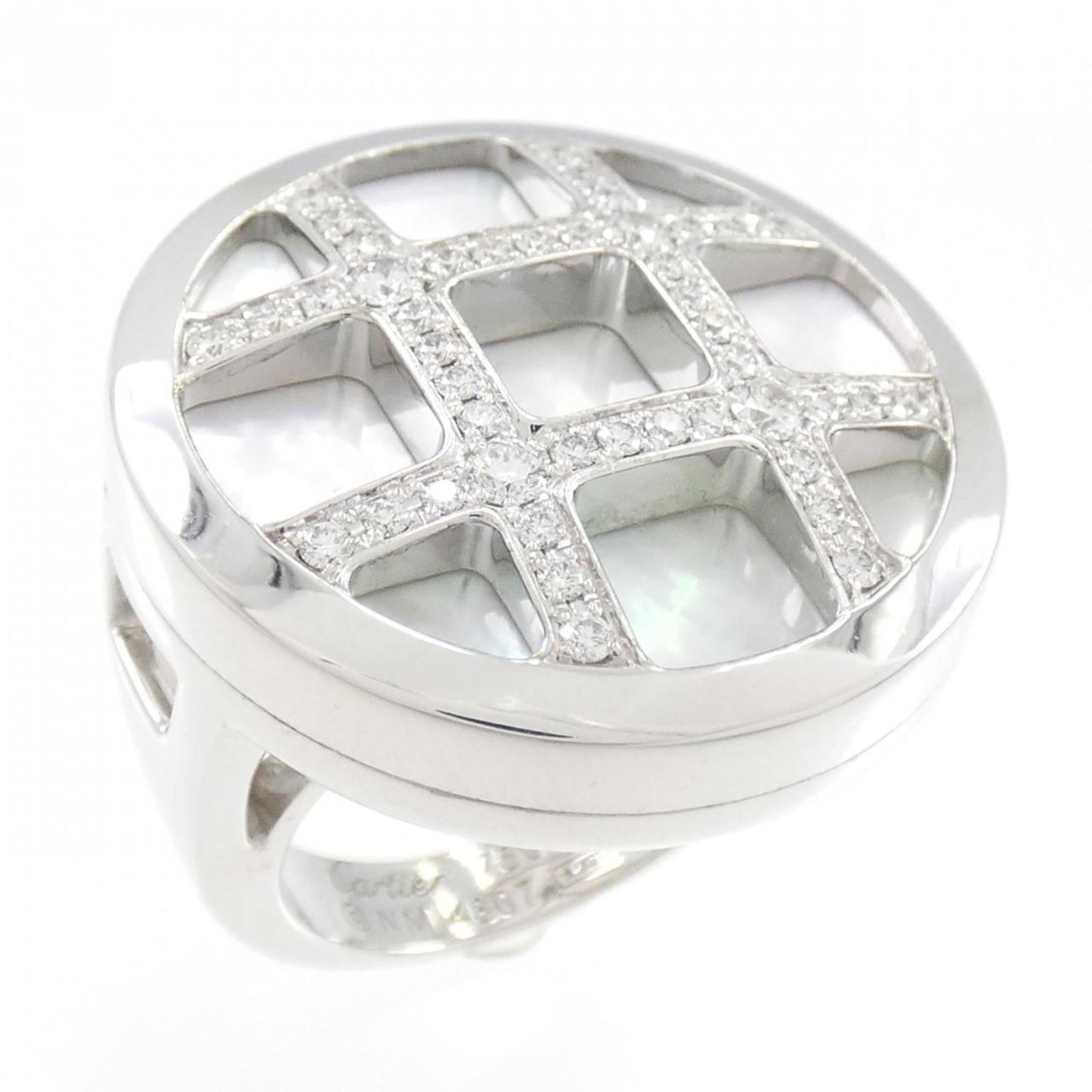 White Gold (18K) Cartier Band Ring: White Gold (18K) Cartier Band Ring Cartier 18K White Gold Band Ring for women showcases diamond and mother of pearl, US size 5.5, in very good used condition. Item Specifics: Brand: Cartier Type: