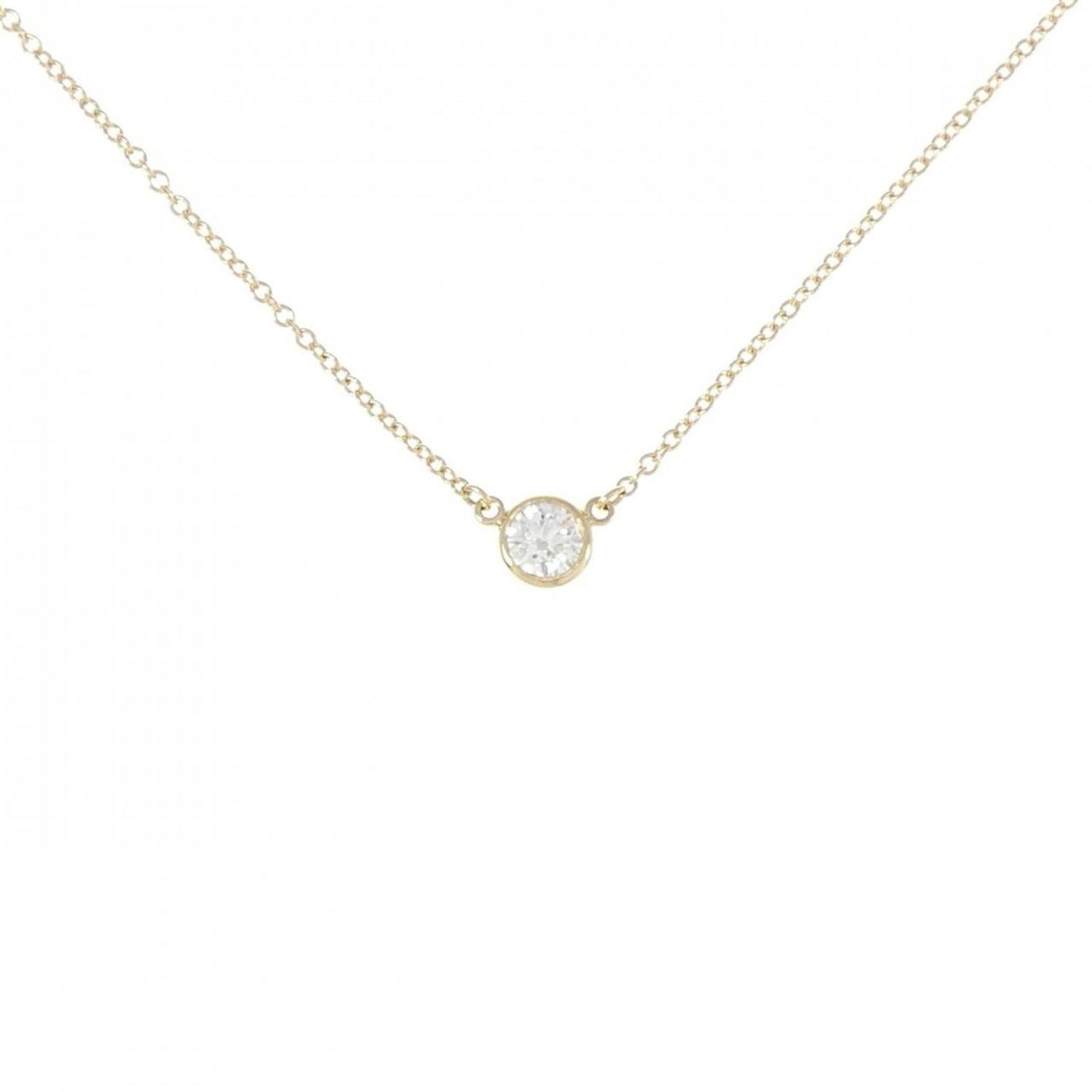 Yellow Gold (18K) Tiffany: Yellow Gold (18K) Tiffany Tiffany necklace made from 18K yellow gold, weighing 1.8g, features a diamond and has a neck circumference of 41 cm (16.14'') and a diameter of 4.8mm; in very good used condi