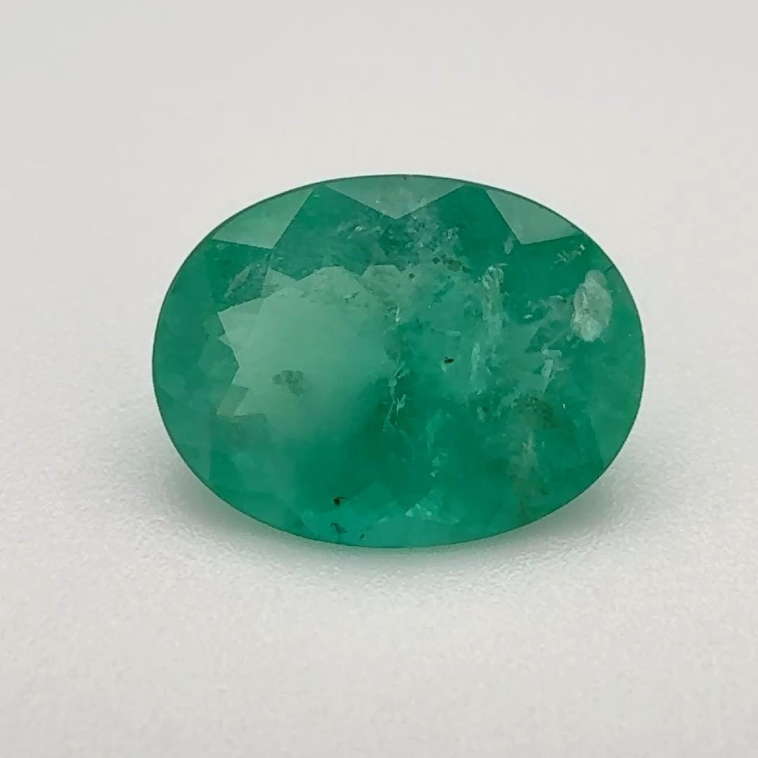 Loose Emerald Gemstone Oval 3.56ct Green MI (1 of 1)
