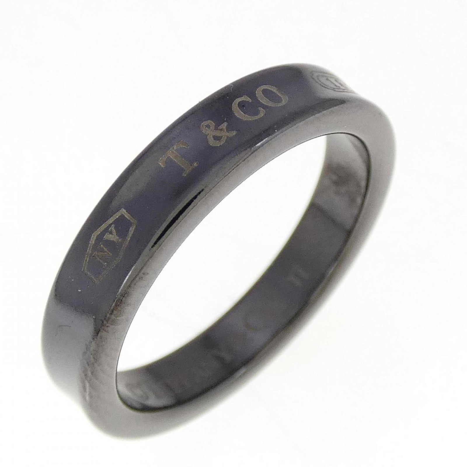 Titanium Tiffany Band Ring (1 of 5)