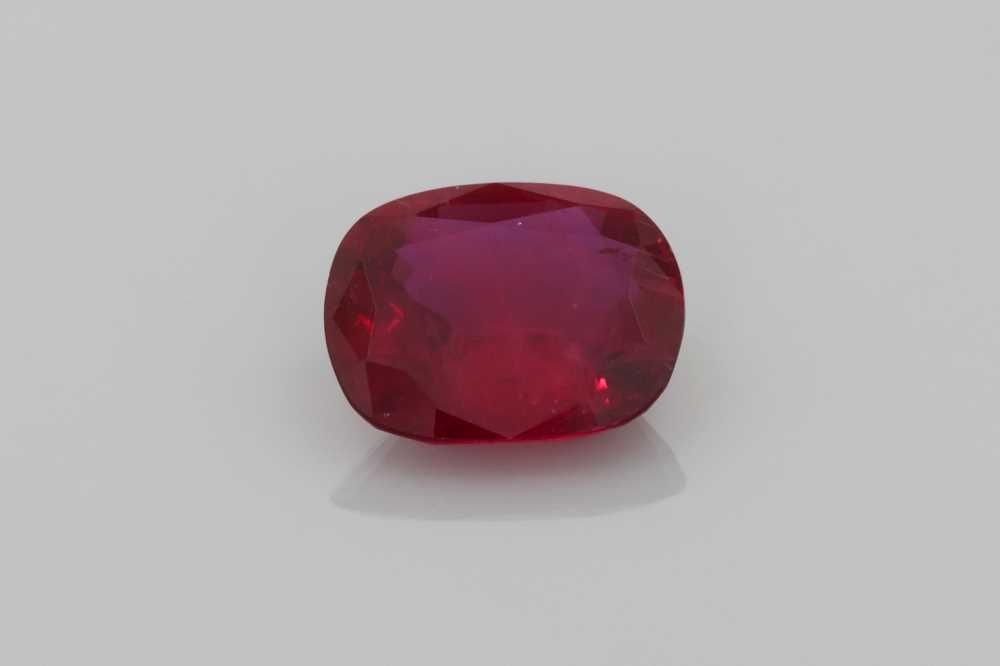 Loose Ruby Gemstone GIA Cushion 2.67ct Red EC (1 of 1)