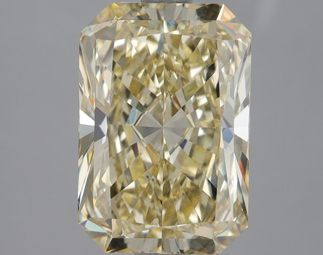 Loose Lab Diamond 3.3ct Fancy Intense Yellow VS2 - IGI: Loose Lab Diamond 3.3ct Fancy Intense Yellow VS2 - IGI Loose lab-grown diamond weighing 3.3ct, featuring a fancy intense yellow color and VS2 clarity; certified by IGI. Item Specifics: Source: This