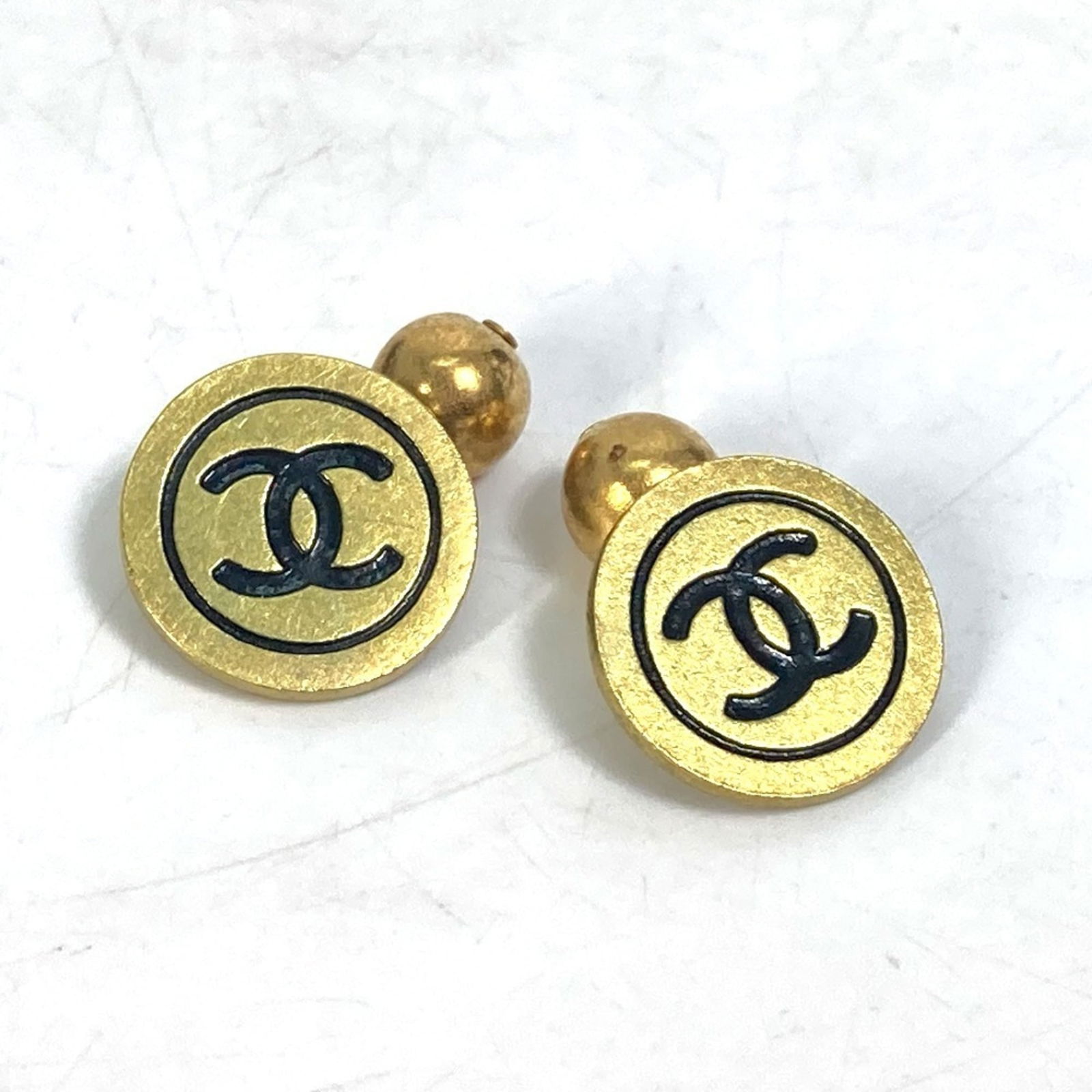 Chanel Metal Cufflinks (1 of 6)