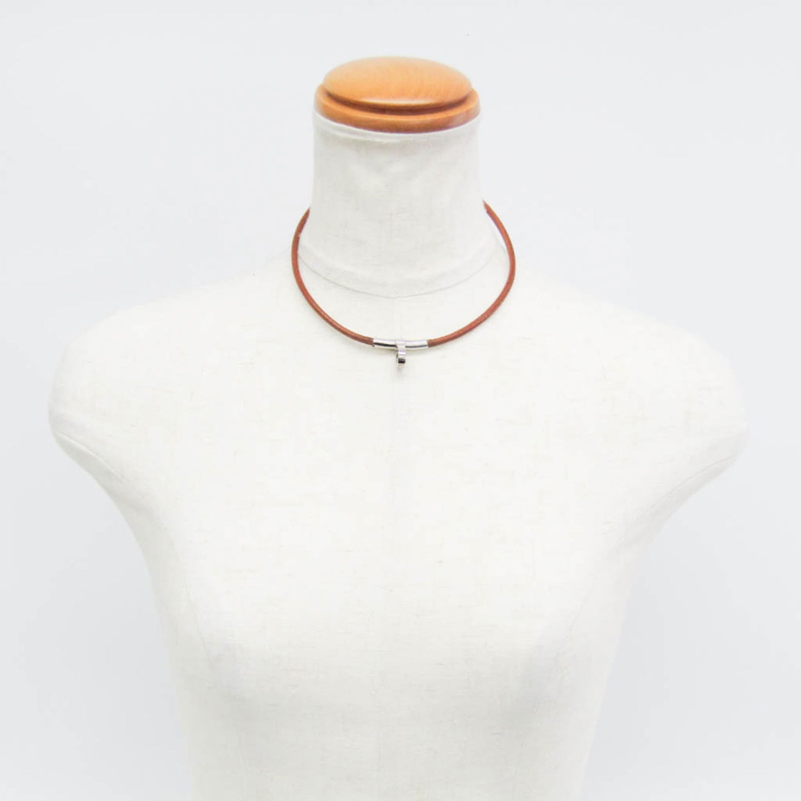 Leather and Metal Hermes - 10