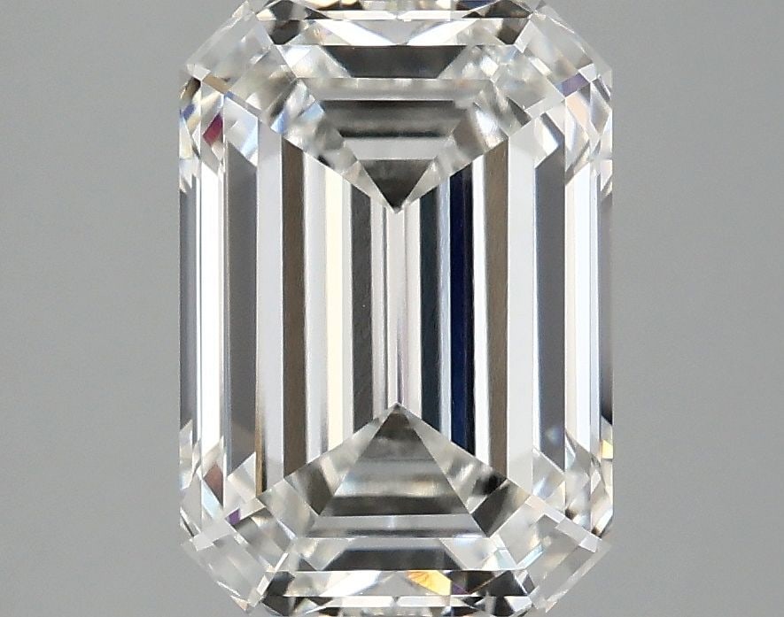 Loose IGI Emerald 3.58ct F VVS2 Lab Diamond: Loose IGI Emerald 3.58ct F VVS2 Lab Diamond Loose IGI emerald-shaped lab diamond weighing 3.58ct, color F, clarity VVS2, with excellent polish and symmetry; certified by IGI. Item Specifics: Source: