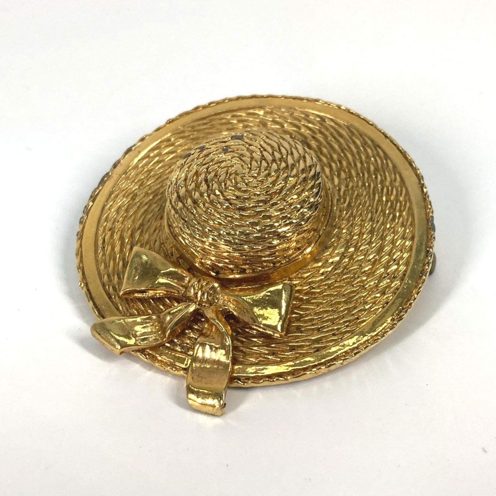 Chanel Brooch - Other: Chanel Brooch - Other Chanel brooch made of unspecified material, gold color, sized at 2.0 inches, in good used condition with visible traces of usage and some damages. Item Specifics: Brand: Chanel