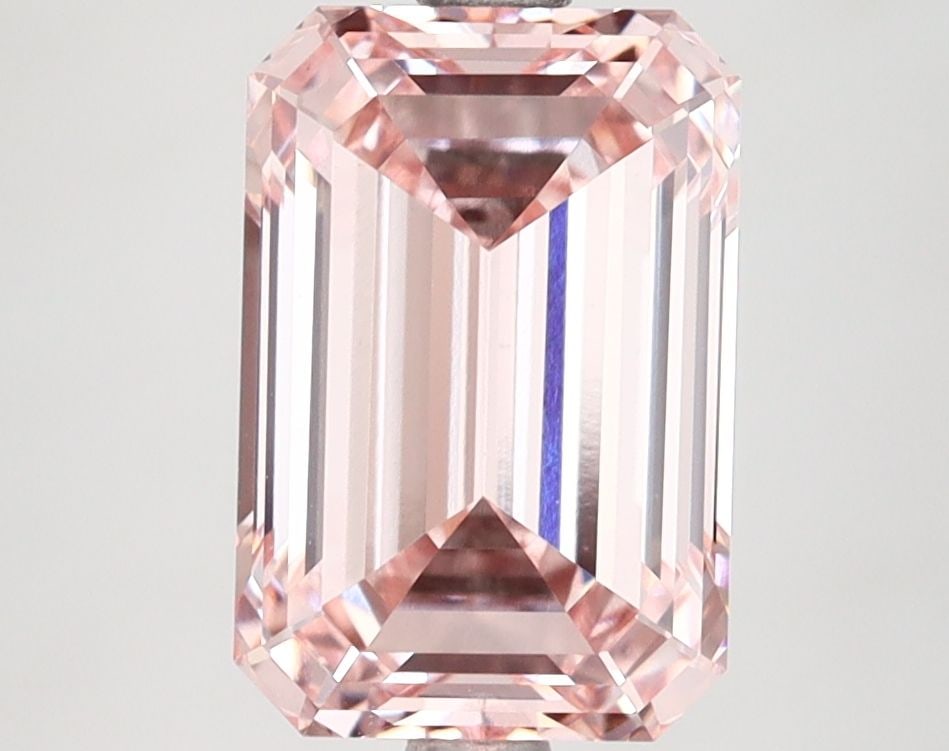 Loose Lab Diamond IGI Emerald 3.04ct Fancy Intense Pink VVS2: Loose Lab Diamond IGI Emerald 3.04ct Fancy Intense Pink VVS2 Loose Lab Diamond IGI Emerald 3.04ct Fancy Intense Pink VVS2 is certified by IGI, featuring good polish and symmetry with measurements of 9