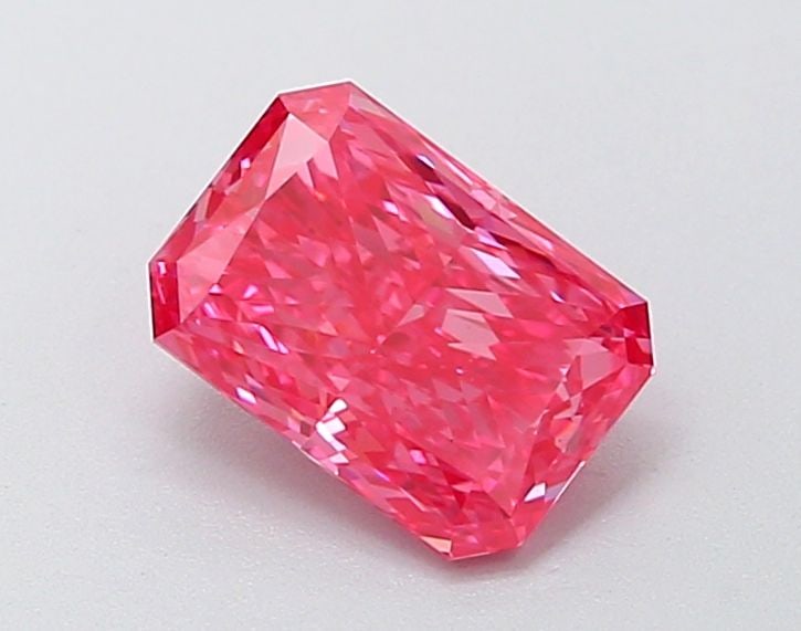 Loose Lab Diamond 1.13ct Fancy Vivid Pink VS2 - IGI Radiant: Loose Lab Diamond 1.13ct Fancy Vivid Pink VS2 - IGI Radiant This 1.13ct loose lab diamond showcases a Fancy Vivid Pink color and VS2 clarity in a radiant cut. The diamond is certified by IGI and measu