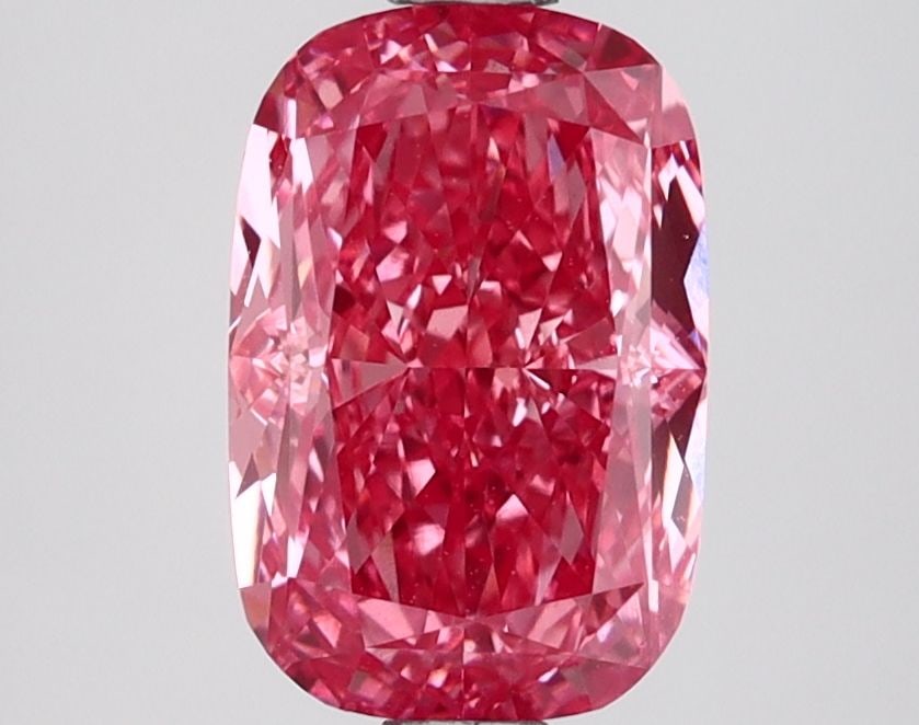 Loose Lab Diamond IGI Cushion Modified 2.08ct Fancy Vivid Pink VS1: Loose Lab Diamond IGI Cushion Modified 2.08ct Fancy Vivid Pink VS1 Loose lab-grown diamond, IGI certified, weighing 2.08ct with a fancy vivid pink color and clarity VS1, featuring excellent polish and