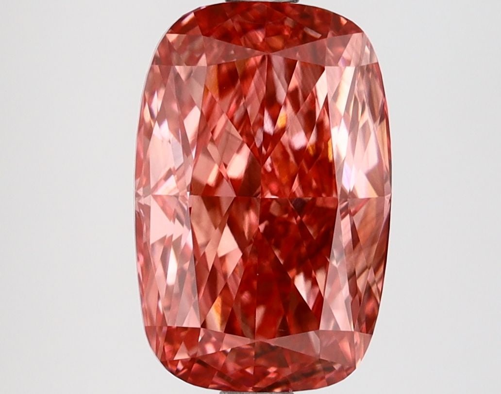 Loose Lab Diamond IGI Cushion Modified 3.54ct Fancy Vivid Pink SI2: Loose Lab Diamond IGI Cushion Modified 3.54ct Fancy Vivid Pink SI2 This Loose Lab Diamond is a 3.54ct Cushion Modified in Fancy Vivid Pink color, with SI2 clarity and IGI certification, featuring exce
