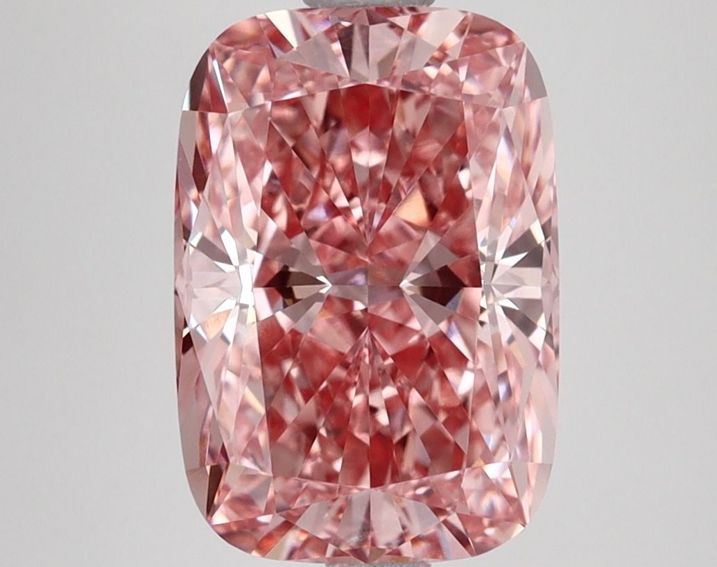 Loose Lab Diamond IGI Cushion Brilliant 3.48ct Fancy Vivid Pink VVS2: Loose Lab Diamond IGI Cushion Brilliant 3.48ct Fancy Vivid Pink VVS2 Loose Lab Diamond IGI Cushion Brilliant 3.48ct Fancy Vivid Pink VVS2, certified by IGI, featuring EX Polish and EX Symmetry, measur