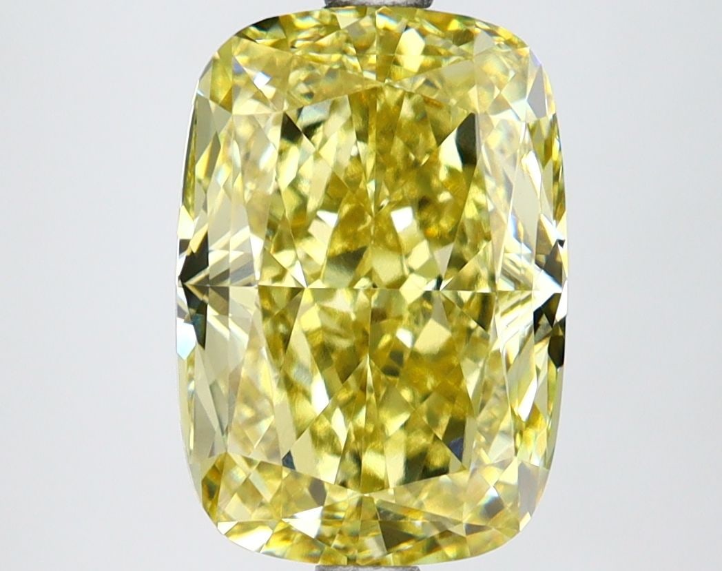 Loose Lab Diamond IGI Cushion Modified 4.36ct Fancy Vivid Yellow VVS2: Loose Lab Diamond IGI Cushion Modified 4.36ct Fancy Vivid Yellow VVS2 Loose Lab Diamond IGI Cushion Modified 4.36ct Fancy Vivid Yellow VVS2, certification: IGI, measurements: 11.02L X 7.63W X 5.57H, p