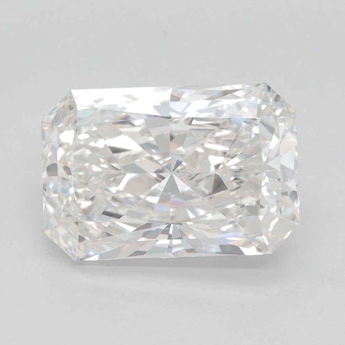 Loose Lab Diamond IGI Radiant 4.03ct G VVS1: Loose Lab Diamond IGI Radiant 4.03ct G VVS1 The Loose Lab Diamond is IGI certified, features a radiant cut, weighs 4.03ct, with color G, clarity VVS1, and excellent polish and symmetry, measuring 11.6