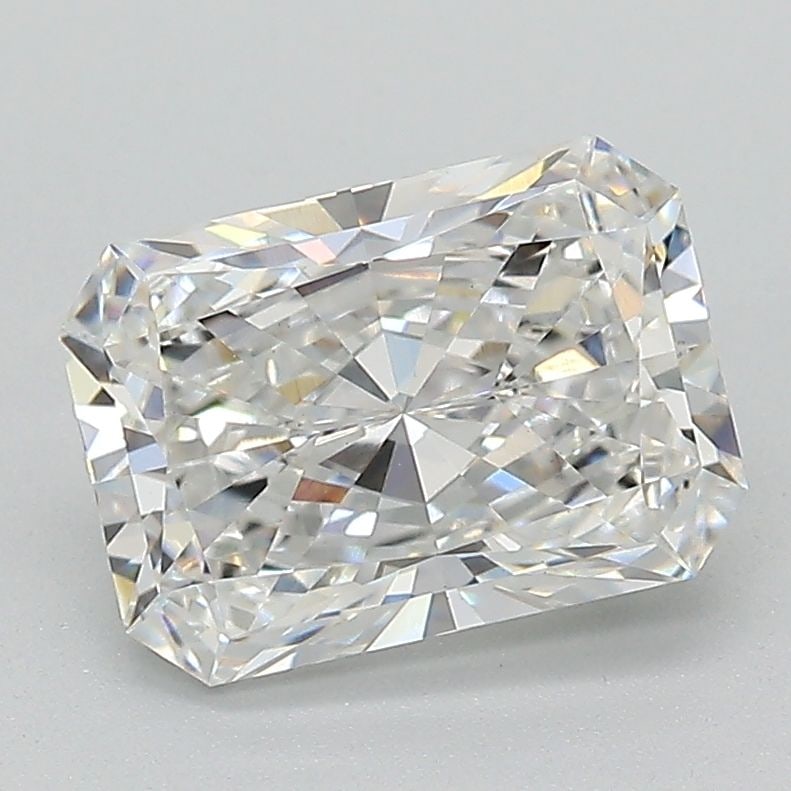 Loose Lab Diamond IGI Radiant 2.12ct E VS1: Loose Lab Diamond IGI Radiant 2.12ct E VS1 Loose lab-grown diamond, radiant cut, 2.12ct, color E, clarity VS1, with excellent polish and symmetry; certified by IGI. Item Specifics: Source: This Is A R